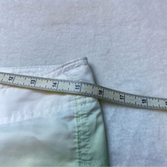 Hollister Palm Tree Design Swim Trucks Size Small - Picture 11 of 13